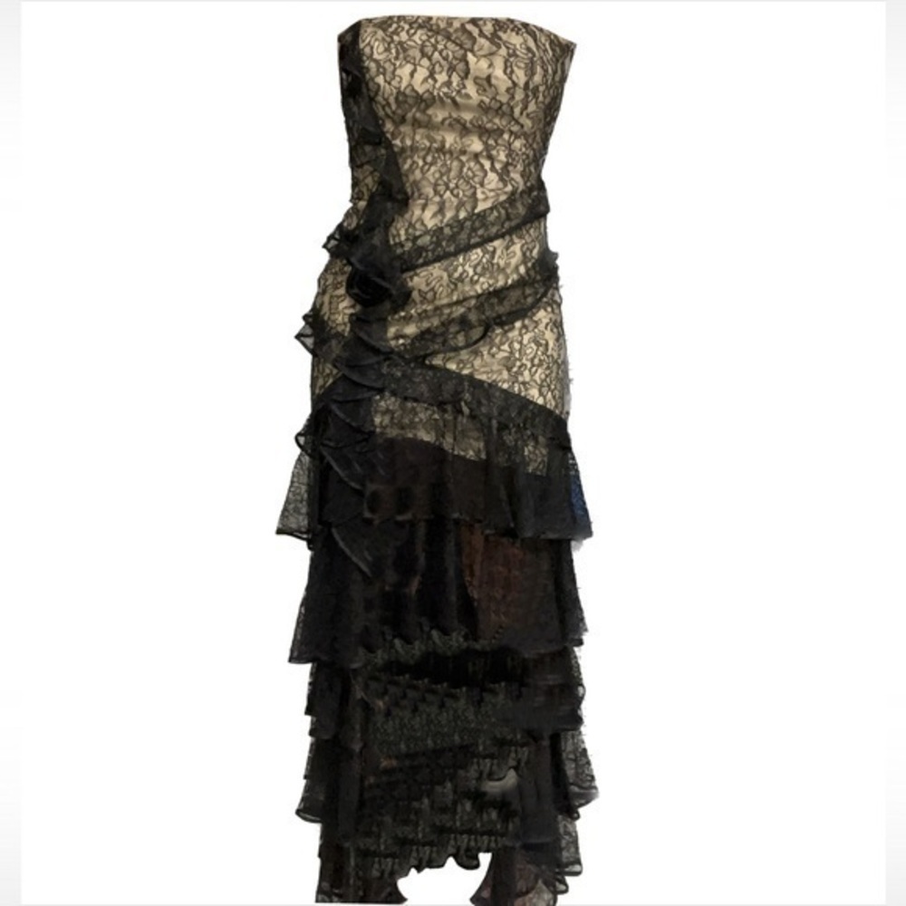 David Meister Lace Tiered Gown